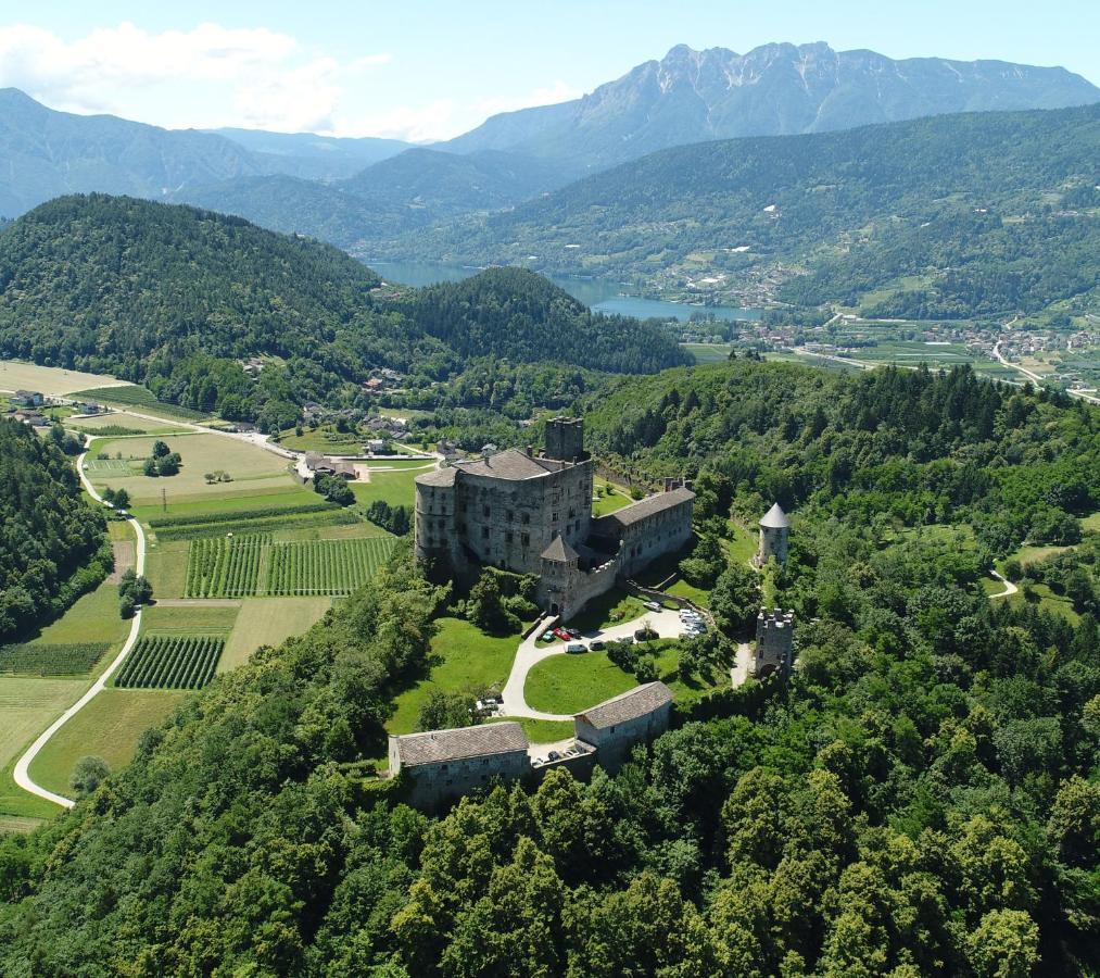 Castel Pergine Hotel Pergine Valsugana Buitenkant foto