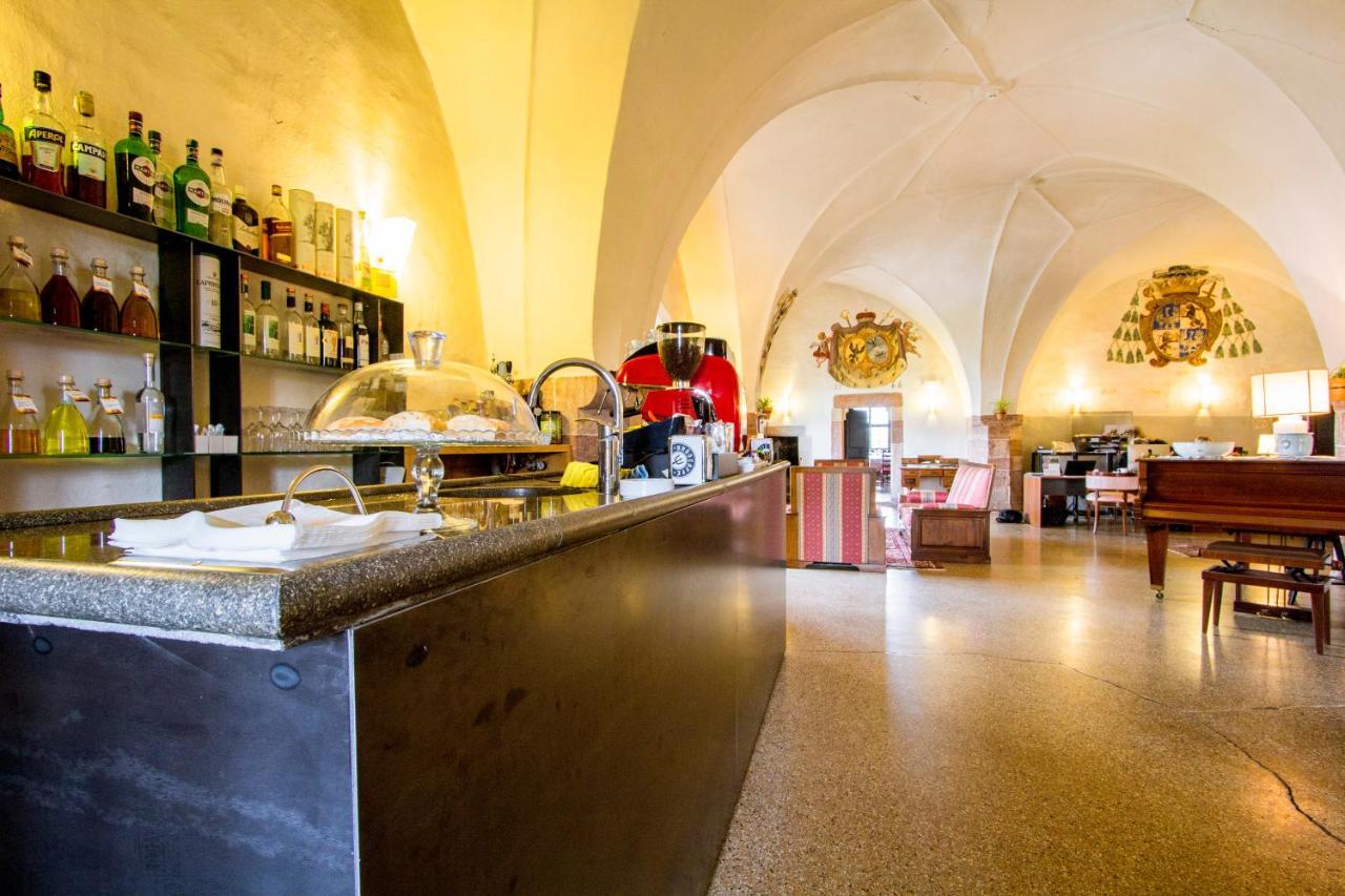 Castel Pergine Hotel Pergine Valsugana Buitenkant foto