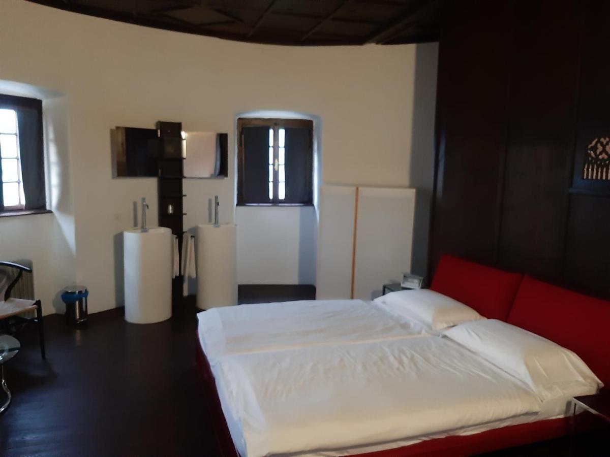 Castel Pergine Hotel Pergine Valsugana Buitenkant foto