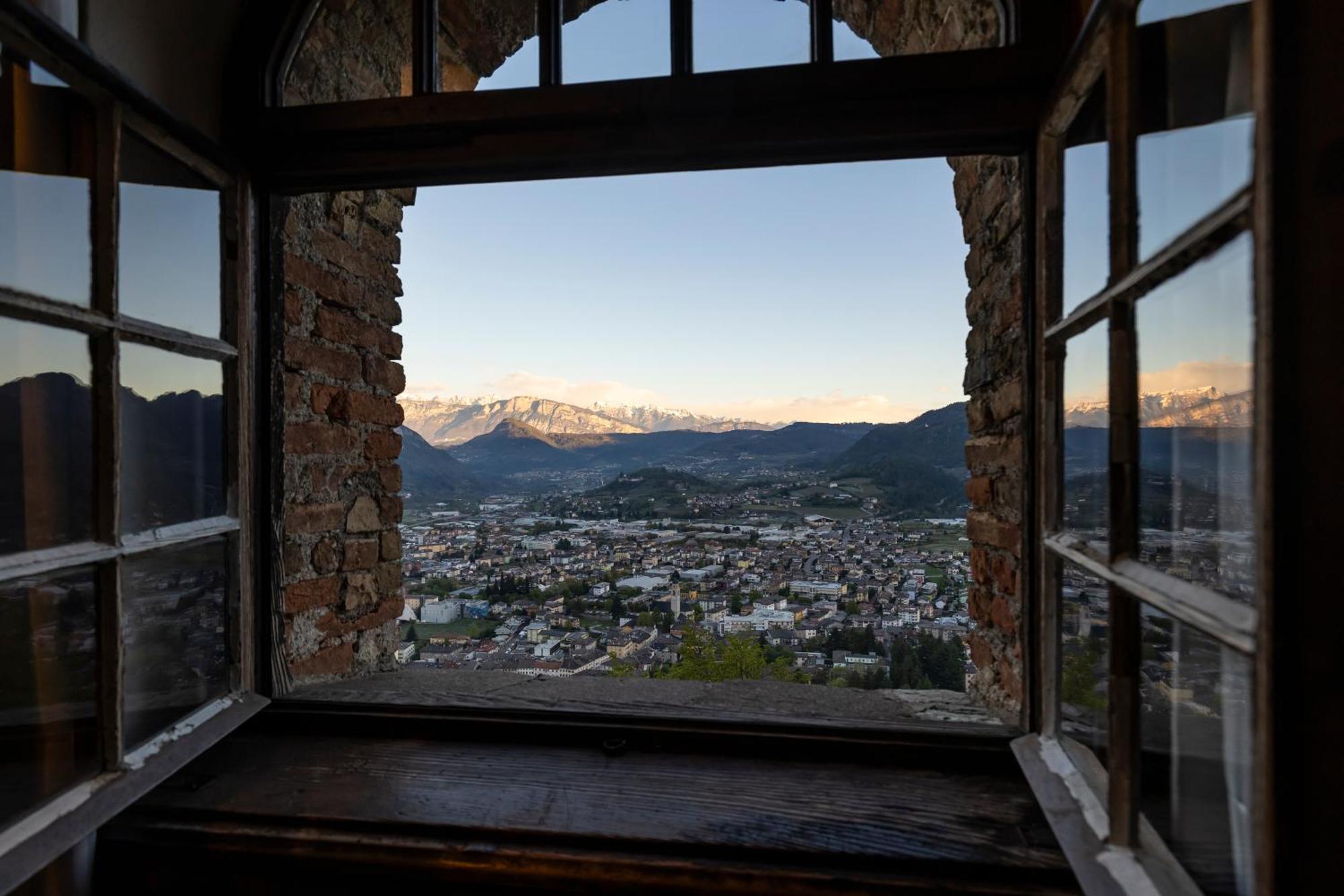 Castel Pergine Hotel Pergine Valsugana Buitenkant foto
